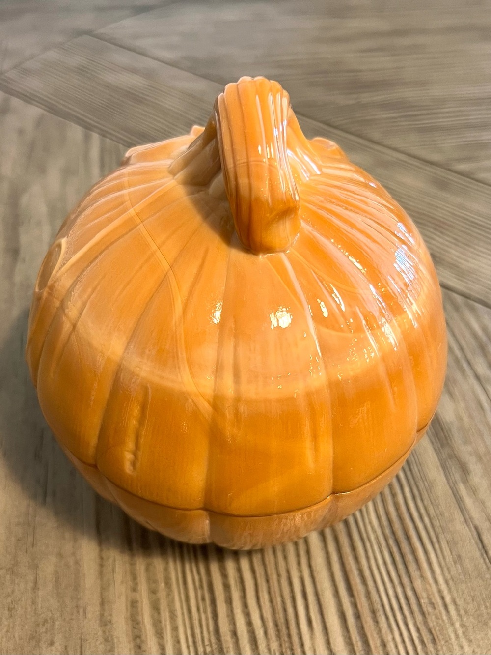 Longaberger Slag Glass Pumpkin Dish - Stamped, Circa 2003 - Picture 7 of 8
